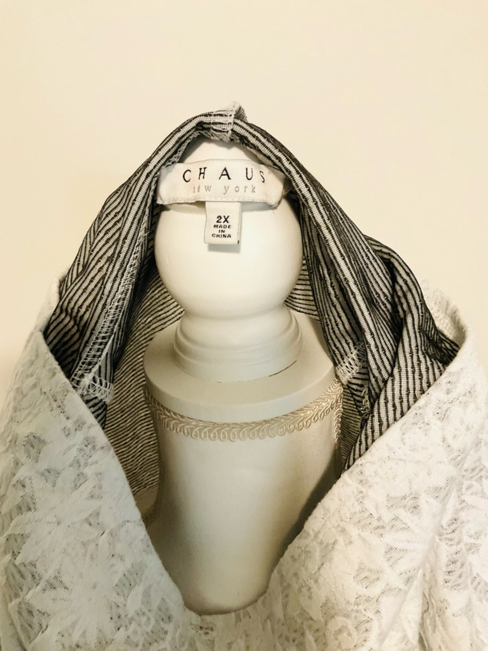 Chaus White Lace Top with Black Striped Lining - Picture 6 of 6